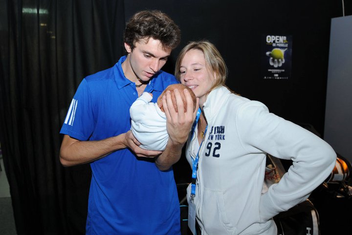 Gilles Simon with cool, beautiful, Wife Carine Lauret 